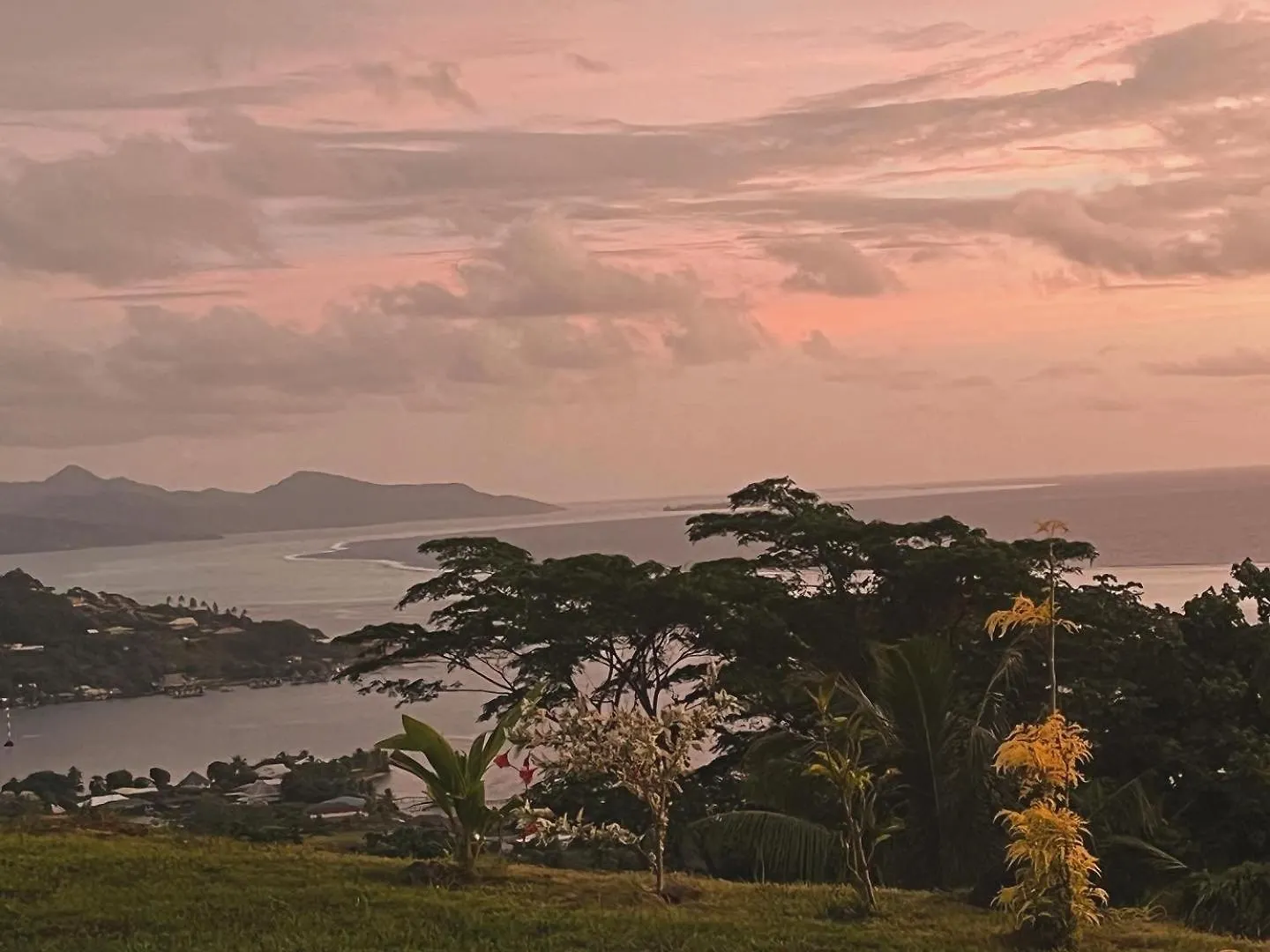 La Suite Vue Lagon Uturoa Fransk Polynesien